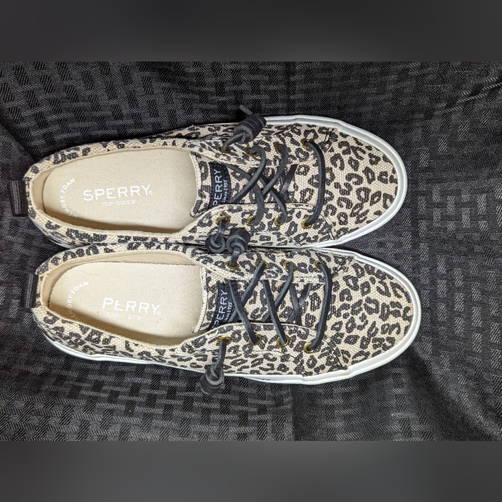 Sperry Women's Crest Vibe Sneaker, ColorTan/Black, Size 6.5.